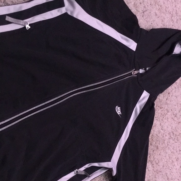 Nike Tops - Nike sweat shirt Nike Tops - Nike sweat shirt